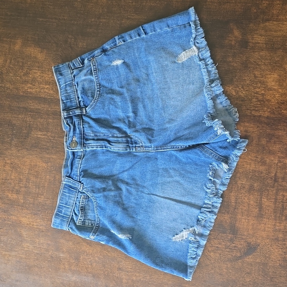 Women's Rewash Jean Short